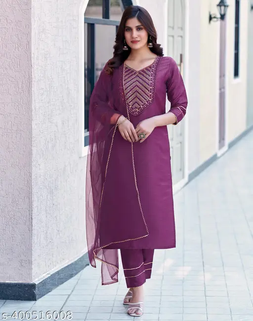 Women Aaliacut kurta, Pant and Dupatta set